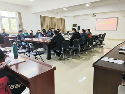 凝心聚力深化改革 計(jì)算機(jī)科學(xué)與技術(shù)學(xué)院召開全面提升研究生培養(yǎng)質(zhì)量專題研討會(huì)